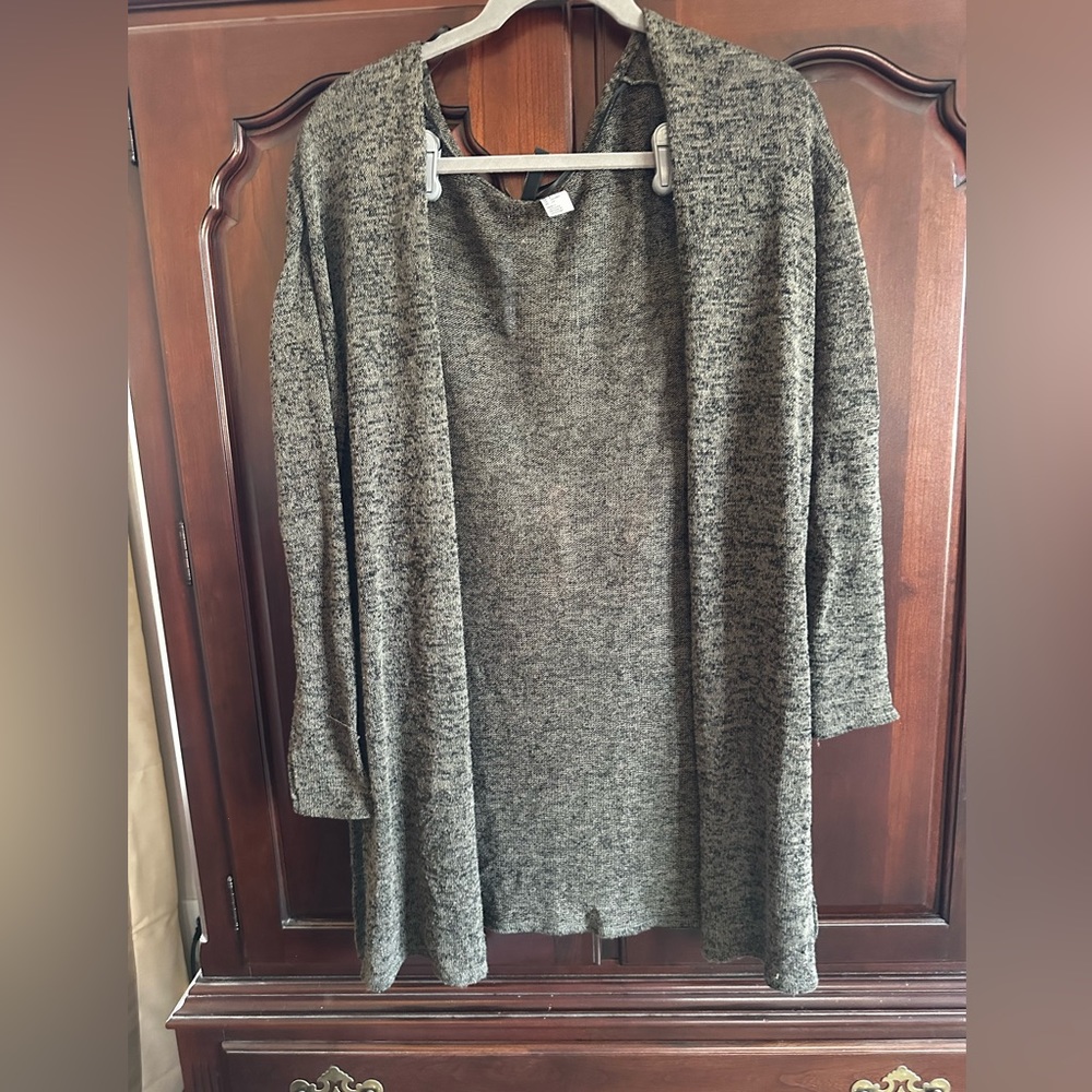 Lightweight cardigan